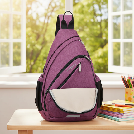 lila-sling-bag-mit-usb-anschluss - lifestyle
